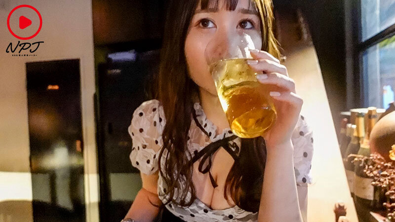 「【素人】銀座コリドー街でナンパした巨乳スレンダー美女めぐみと中出し4発【お姉さん】」のサムネイル