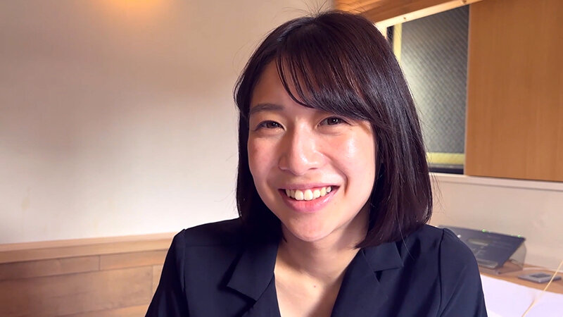 「【素人ナンパ】街角で声をかけた美人お姉さん看護師はるちゃんのアナル観察動画」のサンプル画像2枚目