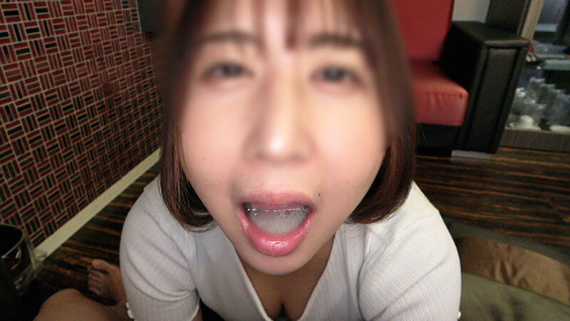 「【素人美少女】フェラ・イラマチオでごっくんまで！エロかわ女子のパパ活お小遣い稼ぎ体験」のサンプル画像12枚目