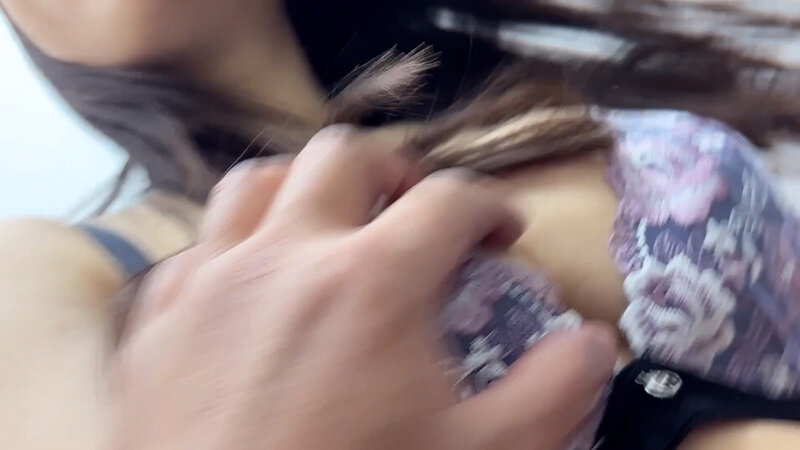 「【素人ナンパ】お姉さん系アパレル店員ひなみちゃんをくすぐり体験！街角声かけ企画」のサンプル画像11枚目