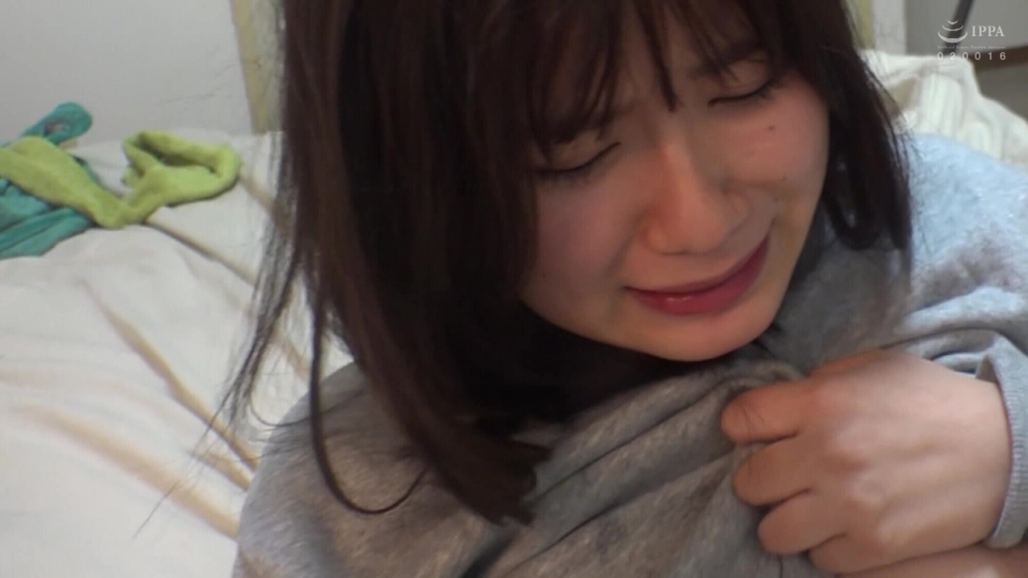 「おしっこいっぱい出ちゃう･･･。美肌美少女とハメ撮り」のサンプル画像4枚目