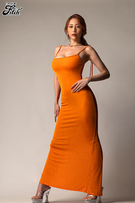 「菊乃らん 長身巨乳痴女が淫語責めで中出し懇願!完全着衣のまま激しく求める美女」のサンプル画像17枚目