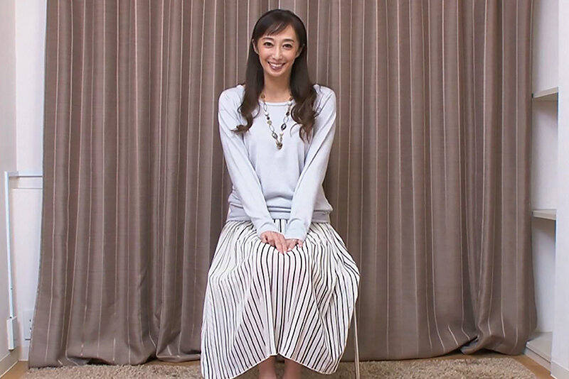 「【宮下志保・八木道子】50代美熟女人妻の初ヌード撮影会｜素人巨乳美乳の色気が堪らない」のサムネイル