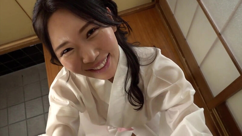 「【美丘さとみ】小柄巨乳の熟女がフェラからバックで中出しされるヘルス体験動画」のサンプル画像4枚目