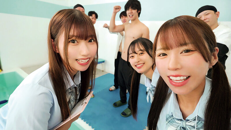 「逢沢みゆ・花守夏歩・天羽りりか 女子校生水泳部マネージャーがスク水で顔射ぶっかけ中出し乱交」のサンプル画像2枚目