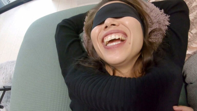 「【素人】どSお姉さんを電マ&くすぐり責め!感じまくって絶頂アクメする美女の反応がエロい」のサンプル画像8枚目