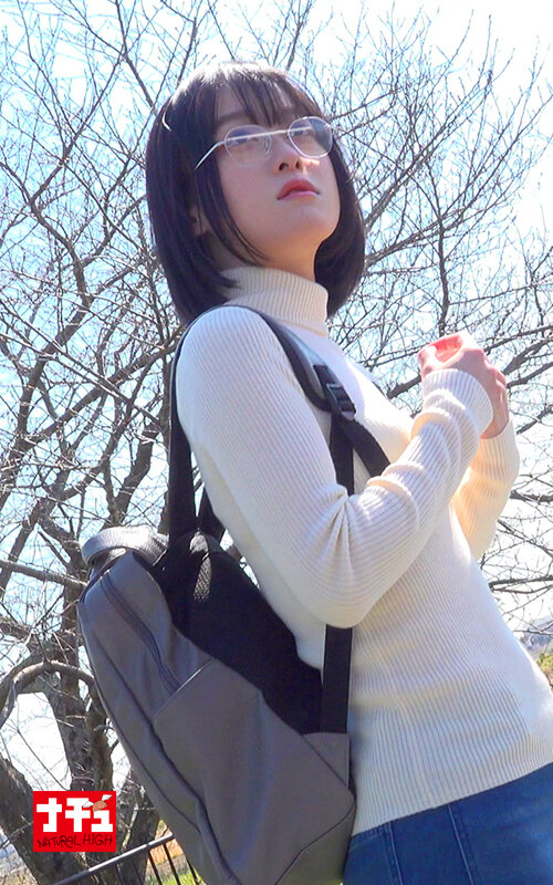 「【素人女子大生】地味系貧乳美少女が3P中出しで快楽堕ち！過激イラマチオで理性崩壊する衝撃映像」のサンプル画像2枚目