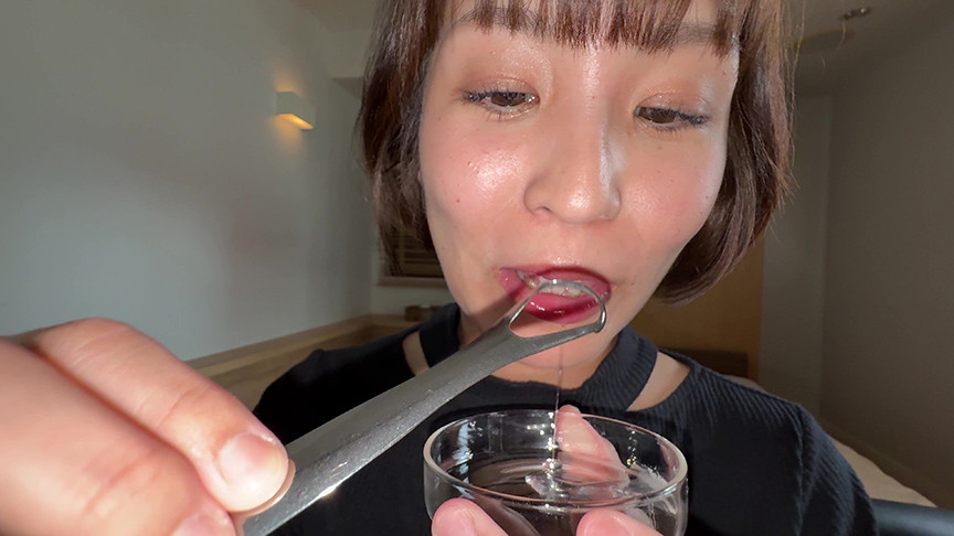「【玉城夏帆】舌ブラシで舌苔採取フェチプレイ|唾液・口腔フェチ好き必見の個人撮影動画」のサンプル画像7枚目