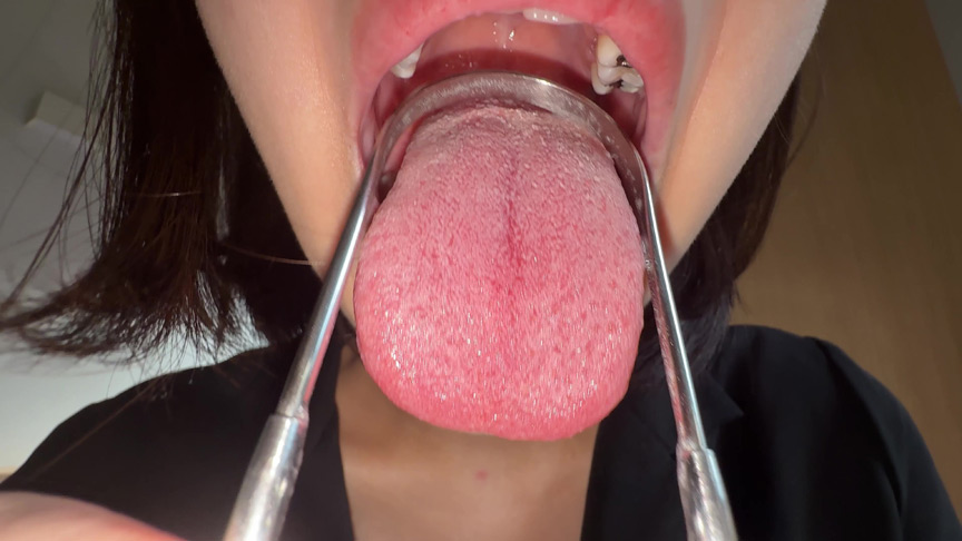 「【湊波流】舌ブラシで舌苔採取する個人撮影フェチ動画｜唾液・口腔マニア必見」のサンプル画像17枚目