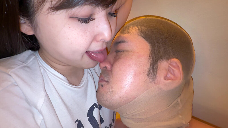 「横山夏希がナンパされる素人風お姉さん動画!個人撮影で見せる衝撃の唾液プレイに興奮必至」のサンプル画像17枚目