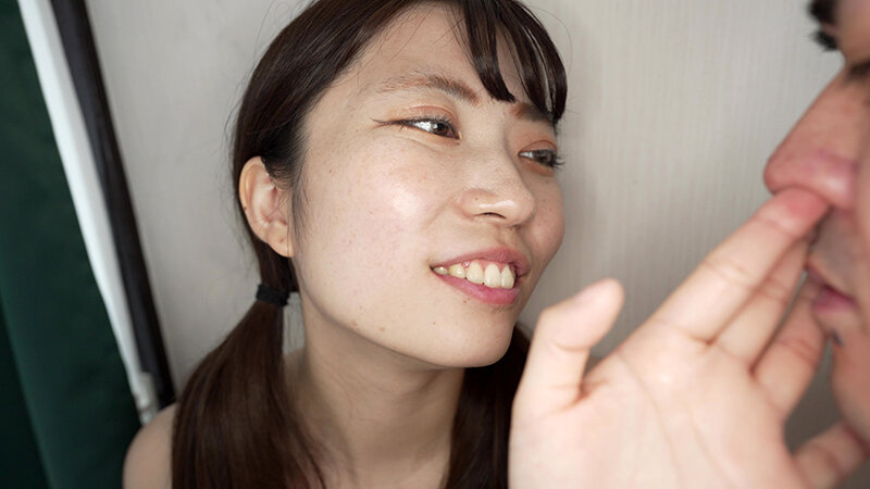 「【水月みお】美人お姉さんをナンパ！素人感溢れる個人撮影で魅せる大人の色気」のサンプル画像20枚目