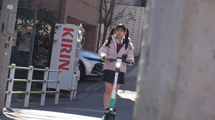 「【制服女子】巨乳女先輩が童貞後輩を挑発したら逆に激しく攻められて何度も絶頂してしまう展開」のサムネイル