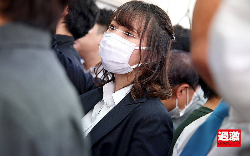 「【素人JK】巨尻女子校生が濃厚ベロキスとフェラでご奉仕！興奮の顔射フィニッシュ」のサンプル画像16枚目