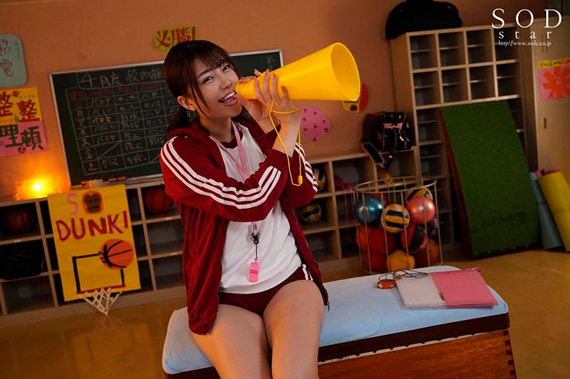 「唯井まひろのスク水フェラが凄い!競泳水着美少女の濃厚ご奉仕テクニック」のサンプル画像9枚目