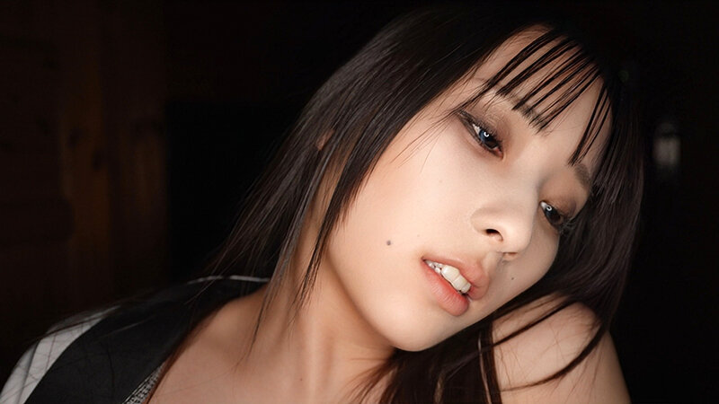 「【素人美女】巨乳パイパン美女が騎乗位で絶頂アクメ！雪山遭難ドキュメント風中出しセックス」のサンプル画像8枚目