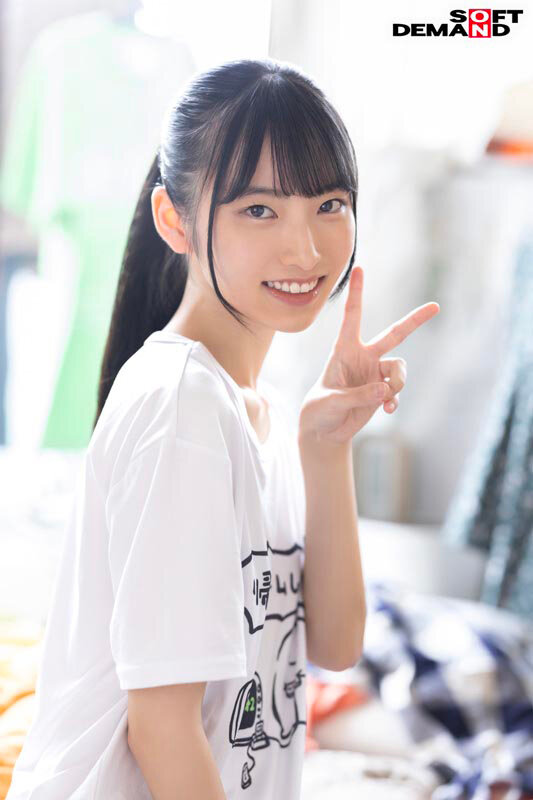 「鳥羽いく 貧乳スレンダー美少女が自宅で顔射デビュー!元引きこもり絵師の1泊2日密着撮影」のサンプル画像19枚目