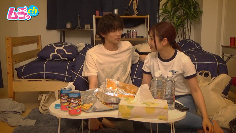 「有栖舞衣が王様ゲームで流されるギャル女子大生!美乳素人の盗撮・のぞき映像」のサンプル画像3枚目