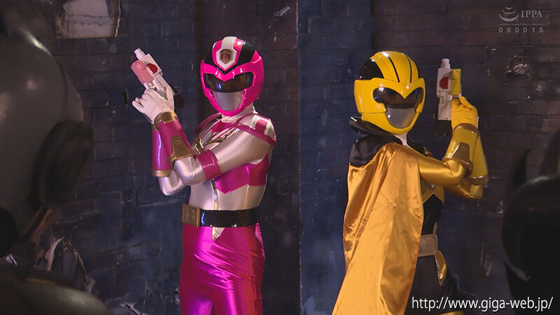 「藤井レイラ・深月めい出演|女戦士が激闘!刑捜戦隊VS聖盗戦隊の壮絶バトル」のサンプル画像3枚目