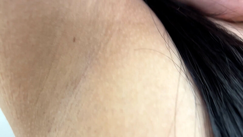 「【素人ナンパ】女子大生みのりちゃんをくすぐり体験！街角で声をかけた社員食堂バイト娘」のサンプル画像9枚目