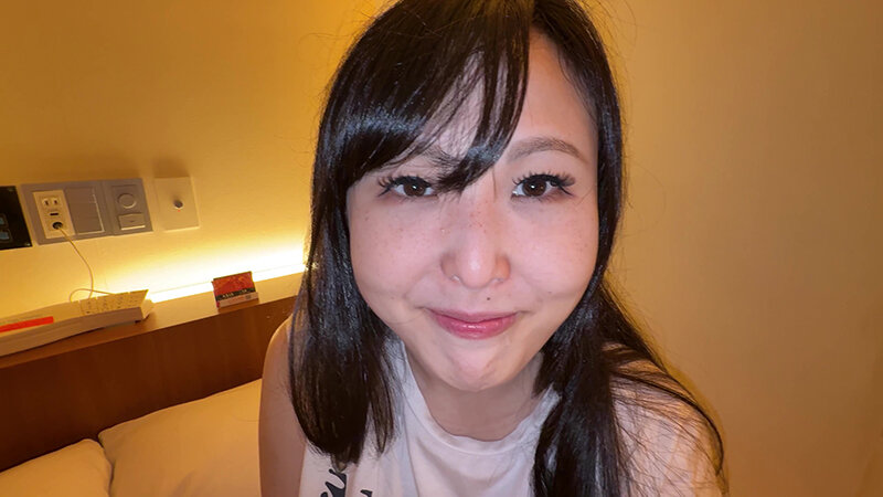 「【横山夏希】美人お姉さんを街角ナンパ!素人風の自然体が魅力的な個人撮影動画」のサンプル画像19枚目