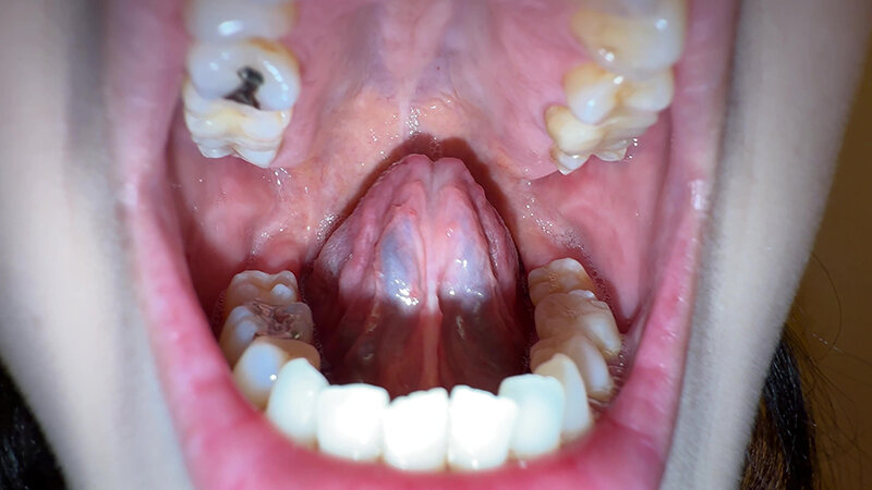 「【横山夏希】美人お姉さんを街角ナンパ!素人風の自然体が魅力的な個人撮影動画」のサンプル画像2枚目