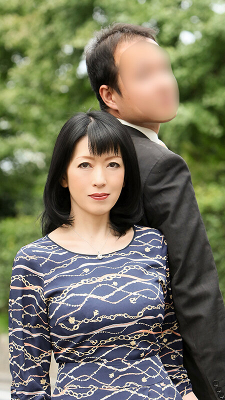 「熟年人妻の濃厚フェラと中出しセックスで絶頂アクメ!巨乳熟女夫婦の愛情たっぷり5組」のサンプル画像5枚目