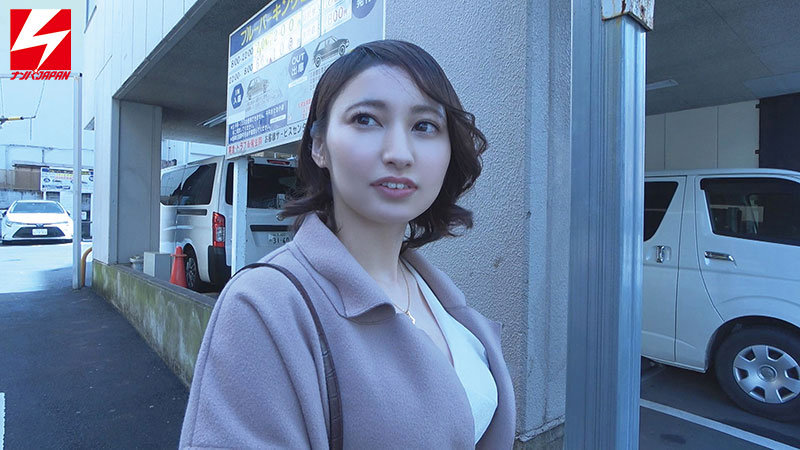 「【素人人妻】美乳の専業主婦とマッチングアプリで出会い3P中出しハメ撮り体験」のサムネイル