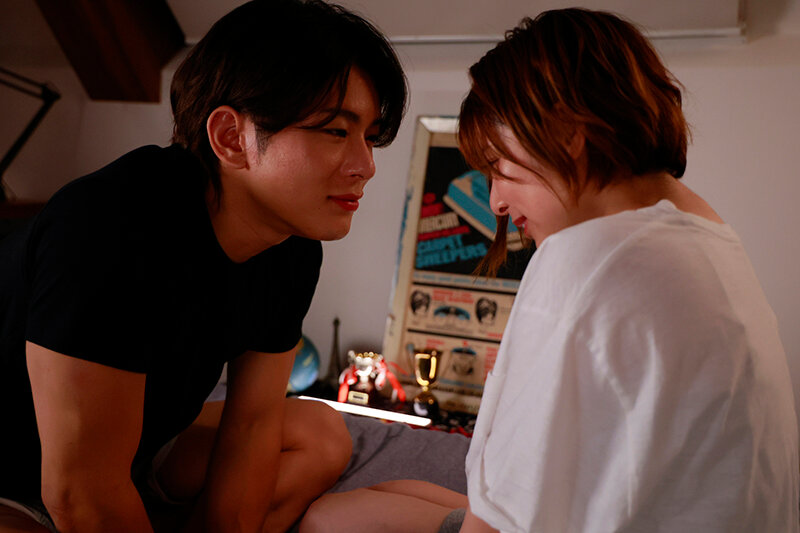 「豊岡さつきがカップルで魅せる濃厚スキンシップ｜デカチン巨根との甘い密着レッスン」のサンプル画像6枚目