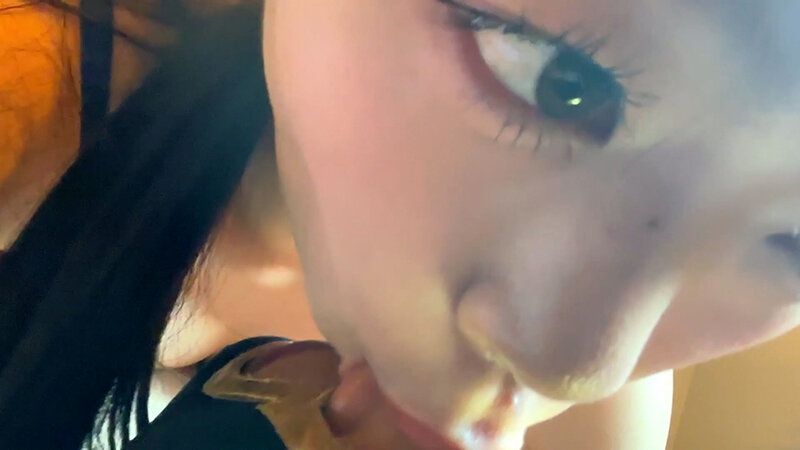 「【素人ナンパ】お姉さん系黒髪美女が魅せる濃厚テクニック！ぱっちり瞳の癒し系ギャルとの出会い」のサンプル画像14枚目