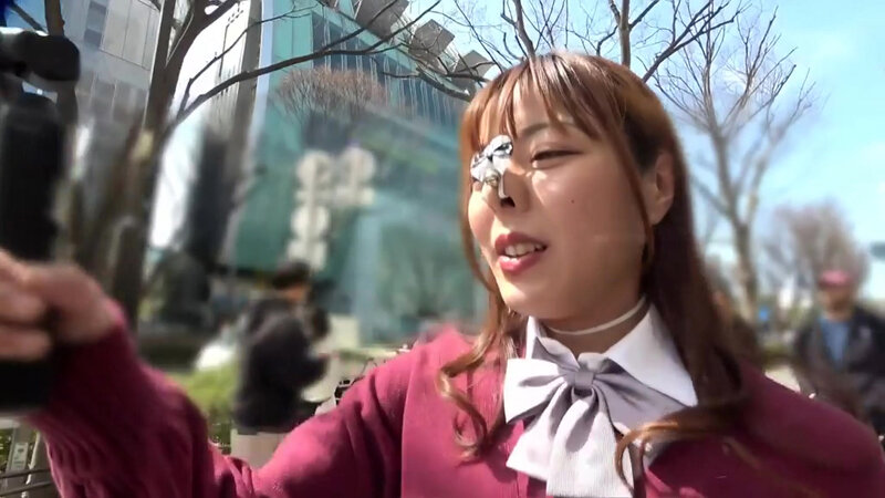 「M女お姉さん水川潤が羞恥プレイに挑戦！ぶっかけ・野外露出・3Pで魅せる究極の従順美女」のサンプル画像5枚目