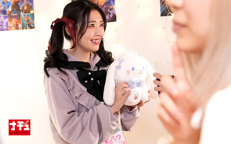 「【美少女】地雷系女子が3P・4Pで潮吹き絶頂!中出し&ぶっかけで羞恥プレイ体験」のサンプル画像2枚目