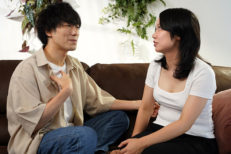 「葵璃子の初撮りAVデビュー作品！美乳女優の中出しプレイが堪能できる話題の一作」のサムネイル