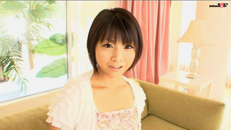 「海老原ひとみ 女子大生AVデビュー作品 シンデレラオーディショングランプリ受賞の美少女が初撮影」のサンプル画像2枚目