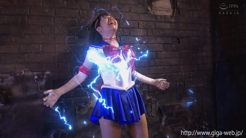 「深月めいが美少女戦士に変身!女戦士ヒロインが闘いに敗れ屈服する姿が話題」のサンプル画像6枚目