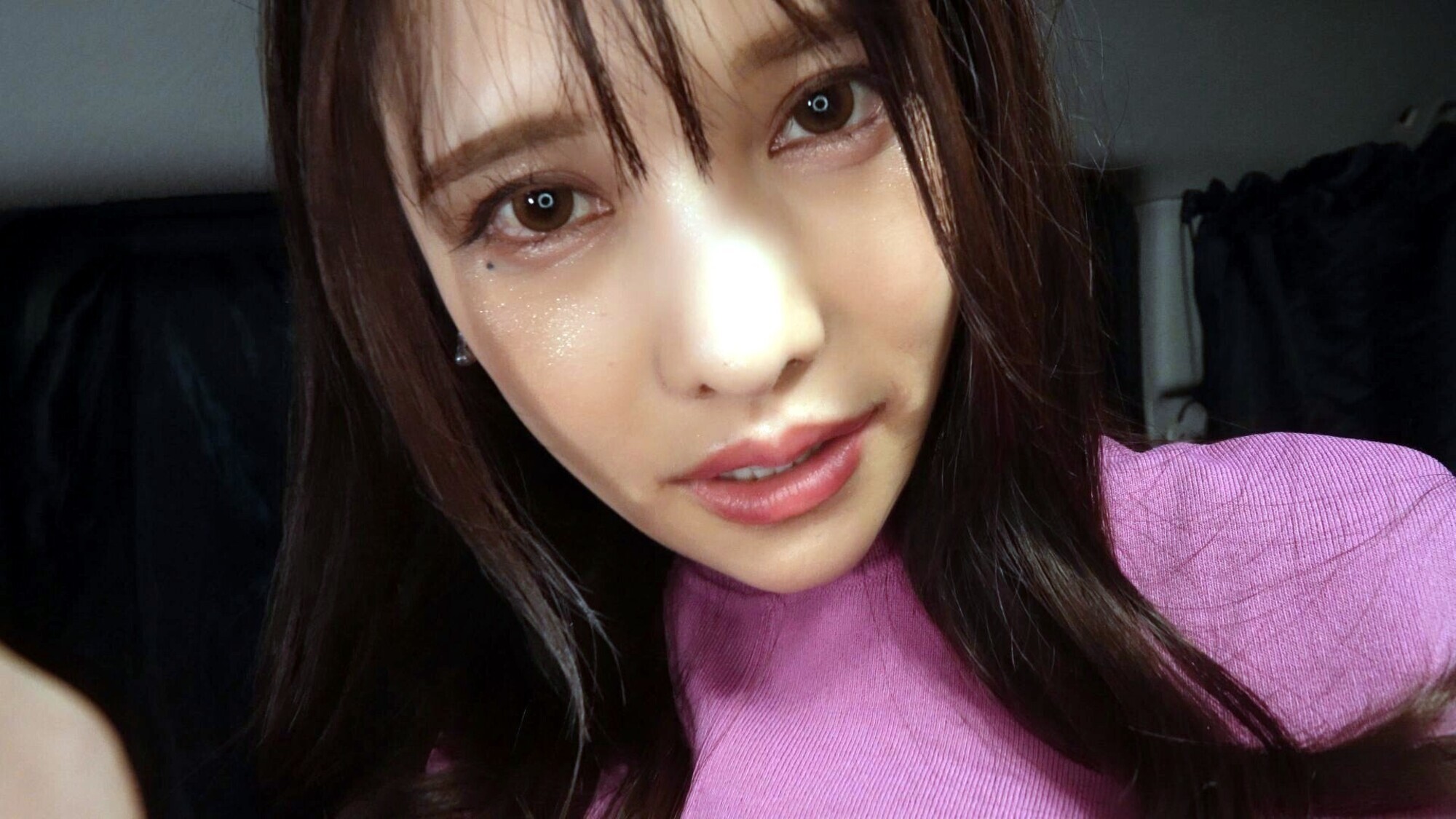「「私を目で壊してっ！」本能がバグる自撮り淫乱妻オナニー 花衣つばき」のサムネイル