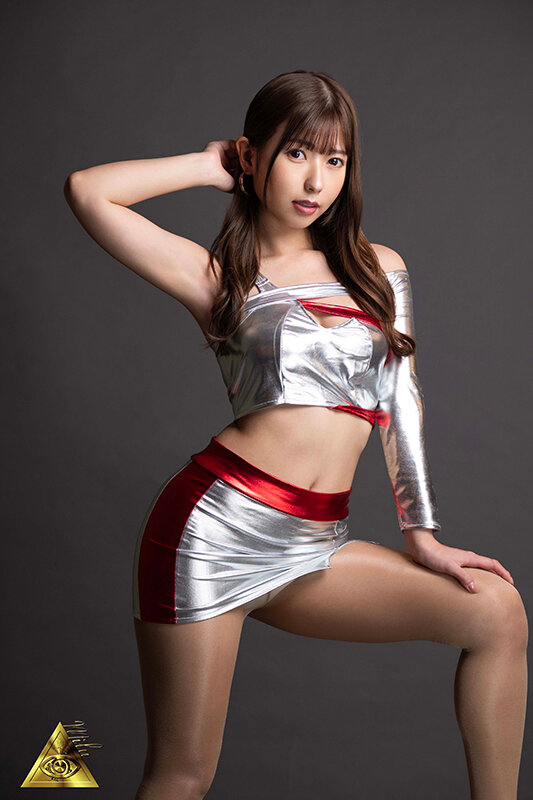 「逢沢みゆのキャンギャルコスプレで脚フェチ＆尻フェチ歓喜の着衣プレイ動画」のサムネイル