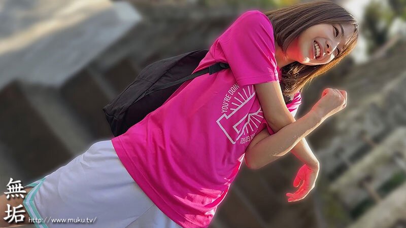 「【素人カップル】汗だく運動部美少女と放尿お漏らし中出しSEX！部活帰り即ハメBEST」のサンプル画像5枚目