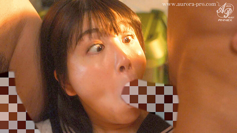 「真白ふわり 巨乳女子校生が3P・4Pで顔射＆中出し！おじさん達との濃厚セックス」のサンプル画像19枚目