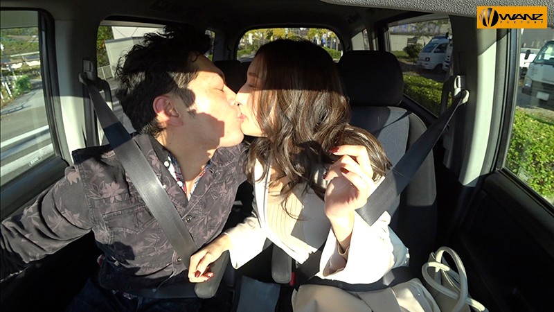 「JULIA 巨乳人妻の不倫温泉旅行で中出し密会 Jカップ美女の禁断セックス盗撮映像」のサムネイル