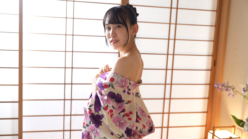 「月城りり香のベストショット満載！アイドル系グラビア映像で魅せる美ボディ披露」のサンプル画像7枚目