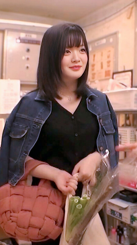 「【素人美女12人】美乳・巨乳パイパン美女に中出し3P！神尻素人との濃厚プレイ4時間SP」のサンプル画像9枚目