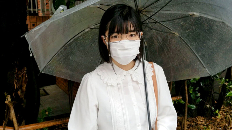 「メガネ地味子の隠れ巨乳ボディ披露|スレンダー素人娘のギャップ萌え作品」のサムネイル