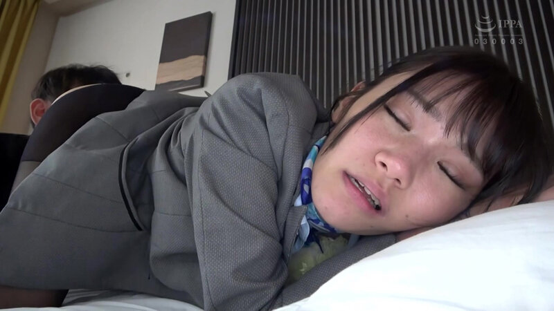 「塚本さや・美木ひなの出演|人妻スチュワーデスの濃厚キス&顔射ごっくんプレイ|美乳パイパン熟女」のサンプル画像16枚目