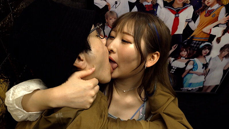 「末広純のギャル騎乗位がエロい!巨尻フェラから中出しまで濃厚プレイ全記録」のサンプル画像2枚目