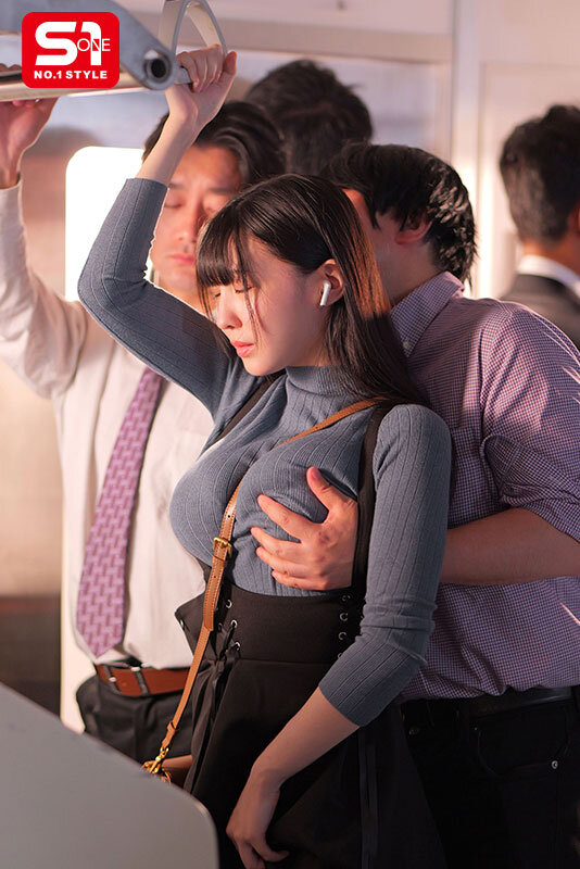 「紫堂るいの巨乳グラドルが潮吹きアクメで辱められる!興奮必至のオーガズム体験」のサンプル画像2枚目