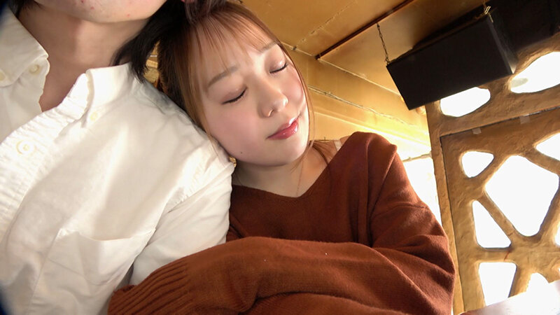 「【高瀬りな】巨乳人妻とイチャラブデート♡ニーソ美少女の甘えん坊フェラと中出しハメ撮り」のサムネイル