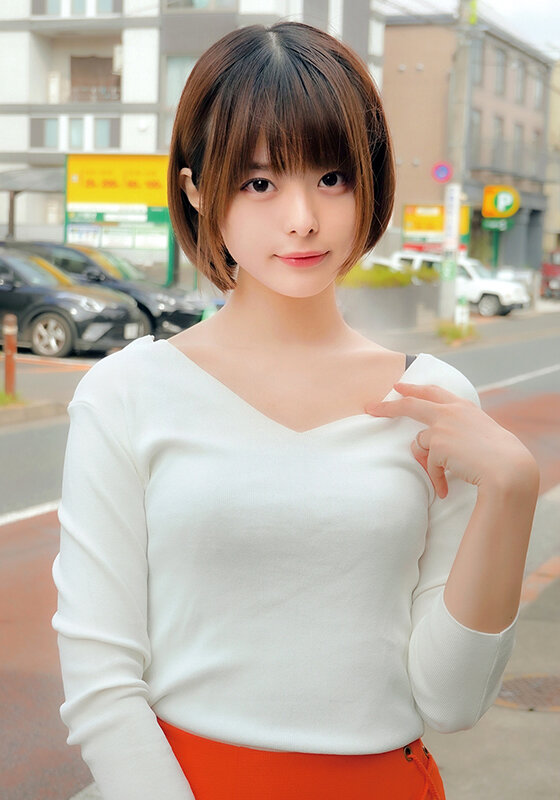 「【素人人妻】美人若妻が童貞君を筆おろし！スレンダー貧乳奥様の騎乗位で中出しセックス」のサムネイル