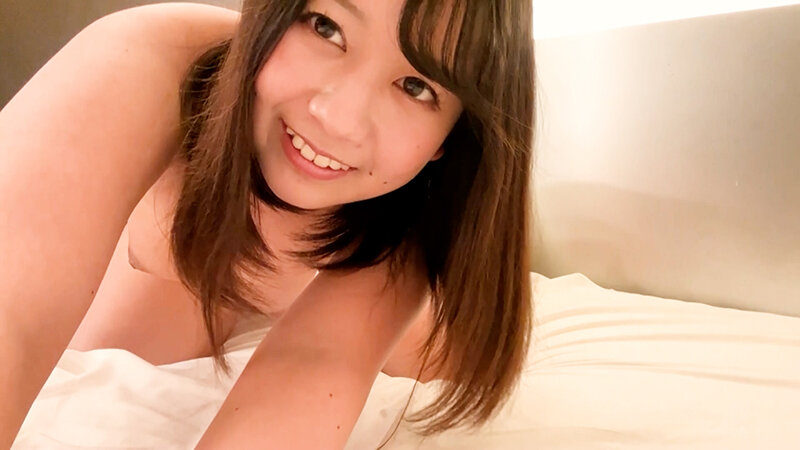 「スレンダー美人お姉さんの自撮りオナニー配信|ディルド&バイブで激しく乱れる素人動画」のサムネイル