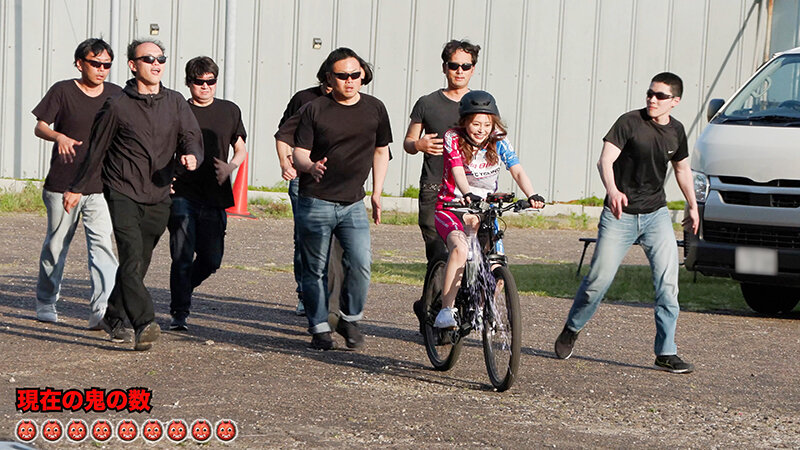 「【小倉由菜】野外露出×アクメ自転車で羞恥潮吹き!限界ギリギリの刺激的プレイ」のサンプル画像2枚目