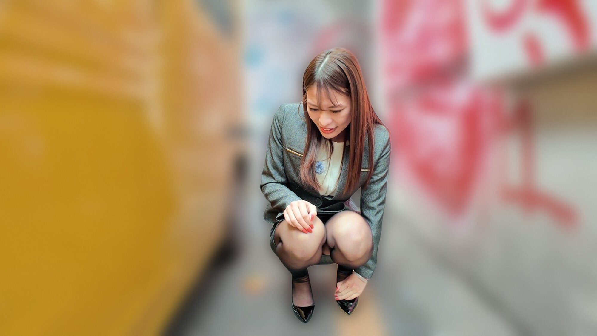 「素人美少女とリモコンバイブお散歩ー黒パンスト敏感キャリアウーマン編ー「もう我慢できません･･･／／」人ごみの中、黒パンスト美脚ガクブル震わせイキまくってしまうOLたち！人生初の羞恥プレイでまさかのエロスイッチオン！車移動中も大胆カーオナニー！最後はホテルで心行くまで生セックス！」のサンプル画像7枚目